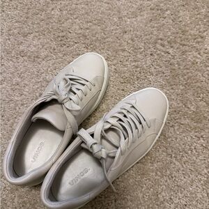 Vince Men's Cream Lace-Up Sneakers